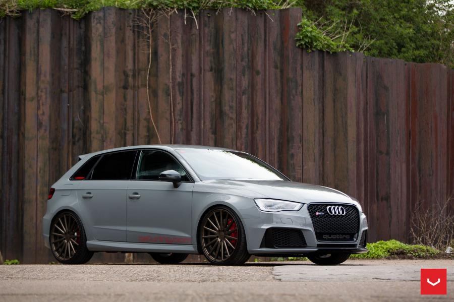  Audi RS3 Sportback on Vossen Wheels (VFS2) 2016 года  (фото 33 из 47)